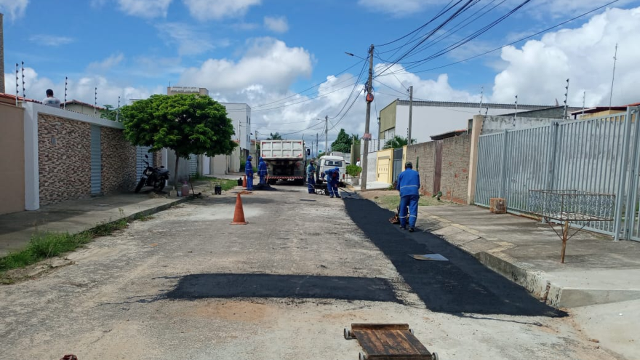 semop-segue-realizando-servicos-de-manutencao-de-calcamento-e-asfalto-em-parnamirim