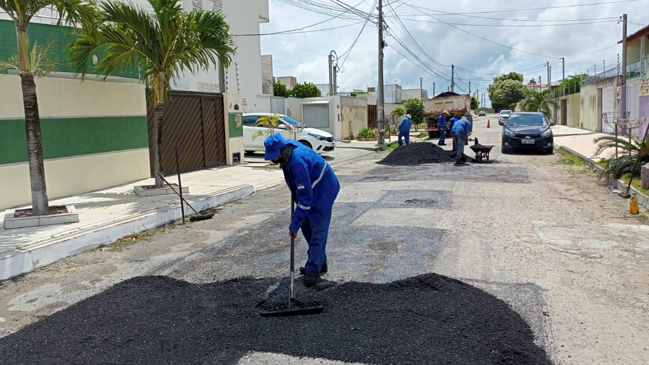 semop-atende-diversos-bairros-de-parnamirim-com-manutencao-de-pavimento