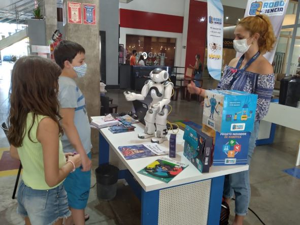 tecnologia-atrai-atencao-de-criancas-e-adultos-na-expo-robo-ciencia-que-segue-ate-domingo-21-no-shopping-cidade-verde