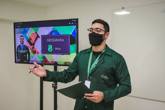 colegio-monte-inicia-ano-letivo-oferecendo-tecnologia-e-inovacao-em-sala-de-aula