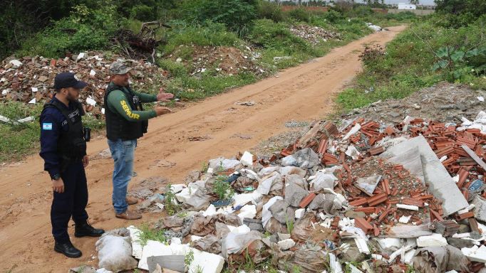 residuos-solidos-fiscalizacao-percorre-bairros-de-parnamirim-buscando-situacoes-de-flagrante