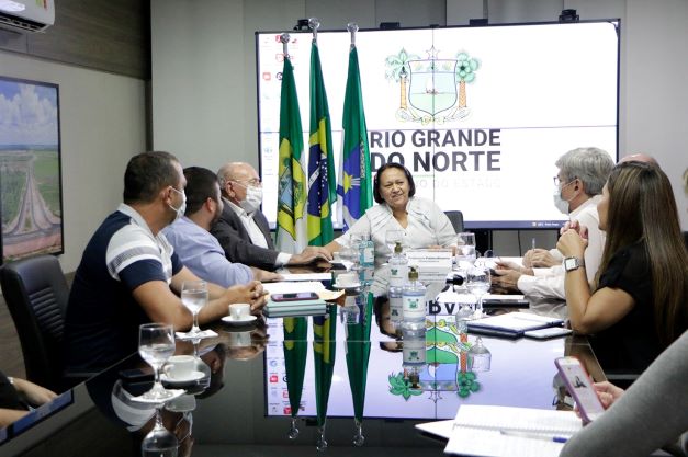 governo-discute-implantacao-da-primeira-policlinica-regional-integrada-do-estado