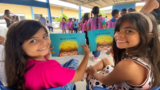 escola-maria-fernandes-saraiva-recebe-escritora-janine-galvao