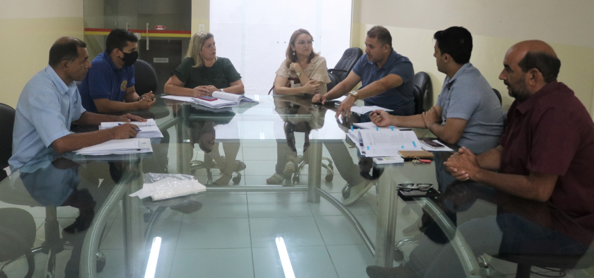 vereadores-se-reunem-com-secretarias-do-municipio-para-discutirem-sobre-a-loa-2023