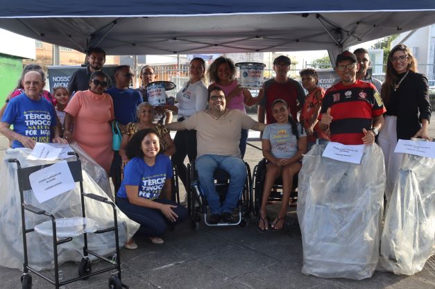 tampinha-da-inclusao-projeto-entrega-13-cadeiras-de-rodas-e-recicla-2-toneladas-e-meia-de-tampinhas-plasticas