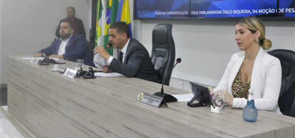 prestacao-de-contas-referente-ao-ano-de-2015-e-aprovada-em-sessao-ordinaria