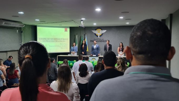 forum-debate-direitos-da-crianca-e-o-processo-de-adocao