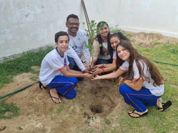 peninsula-de-galinhos-recebe-acoes-de-arborizacao-do-projeto-vale-sustentavel