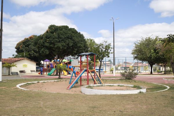 moradores-do-parque-industrial-em-parnamirim-ganham-pracas-revitalizadas