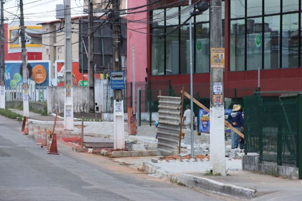 prefeitura-de-parnamirim-implementa-rotatoria-no-cruzamento-da-avenida-maria-lacerda