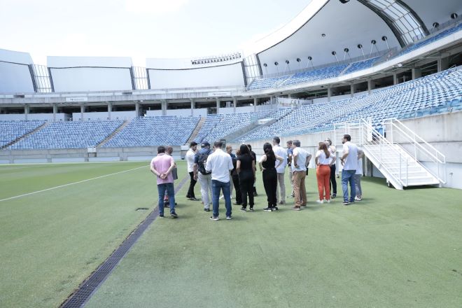 arena-das-dunas-recebe-visita-da-fifa-para-a-selecao-das-cidades-sede-da-copa-do-mundo-feminina-da-fifa-2027