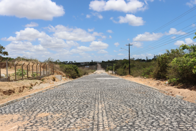 prefeitura-de-parnamirim-conclui-primeira-etapa-da-estrada-vicinal-em-passagem-de-areia